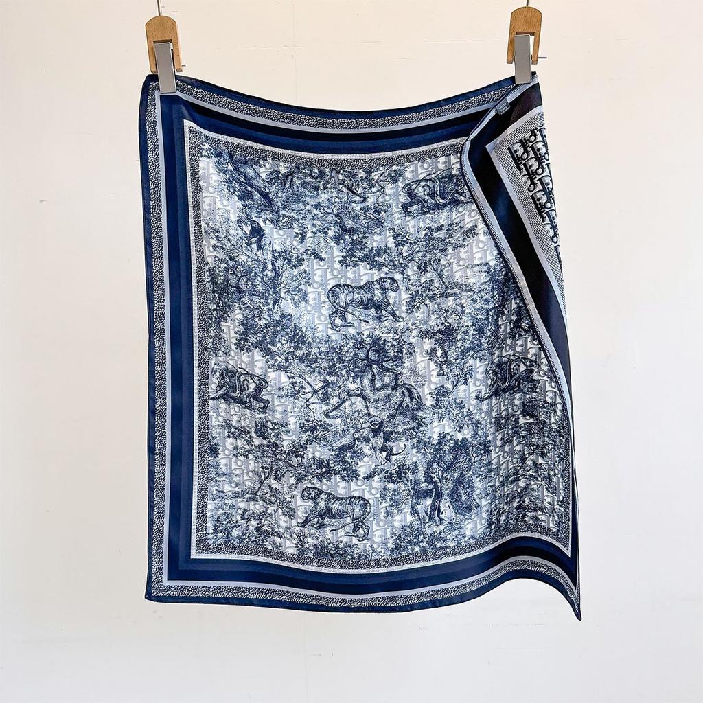 New double-sided silk scarf splicing fashion new versatile neck professional scarf popular recommendation trend