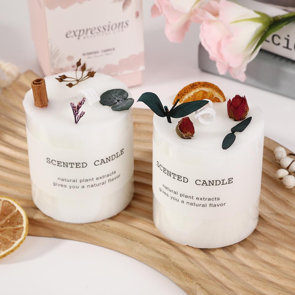 Handmade Creative Dried Flower Scented Candles for Home Use Without Romantic Fragrance Gift Pillar Wax Ornaments