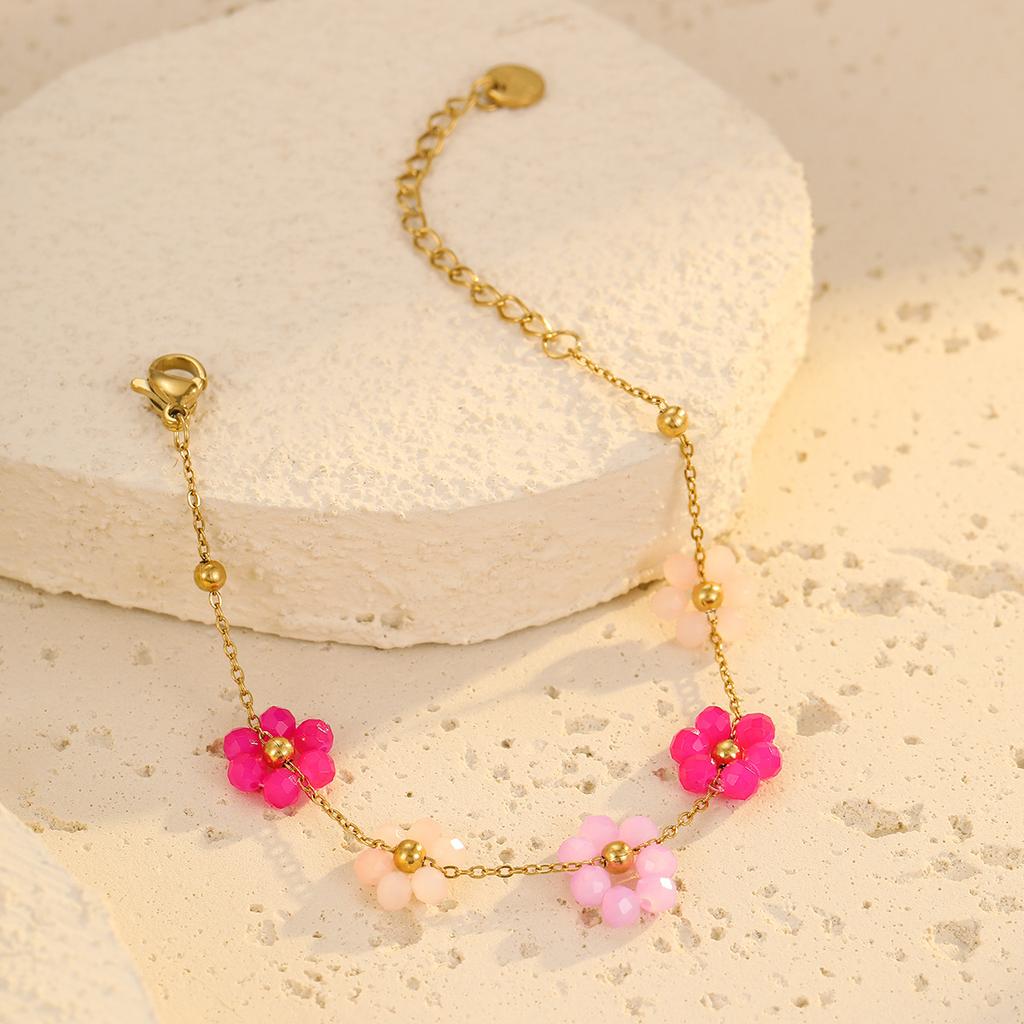 GEMCHIC Women's Colorful Flower Beaded Bracelet Fashion Simple Luxury Jewelry