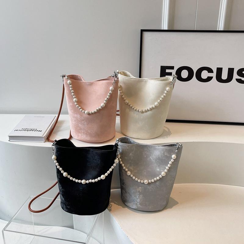 Popular fashion small bag women's new trendy fashion texture pearl handbag crossbody bucket bag