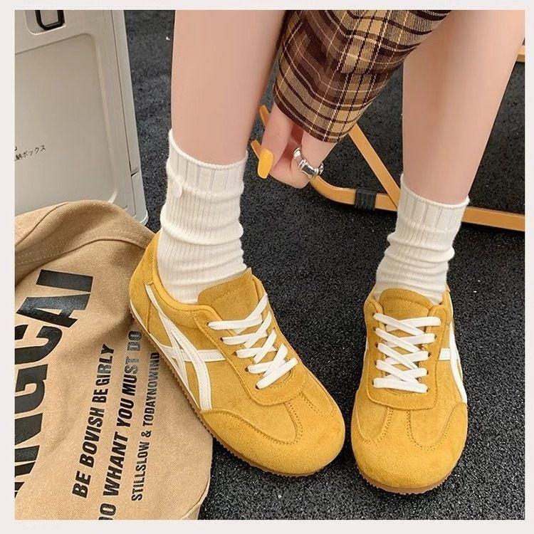 Spring board shoes retro flat casual shoes women's new lace-up versatile white shoes sneakers