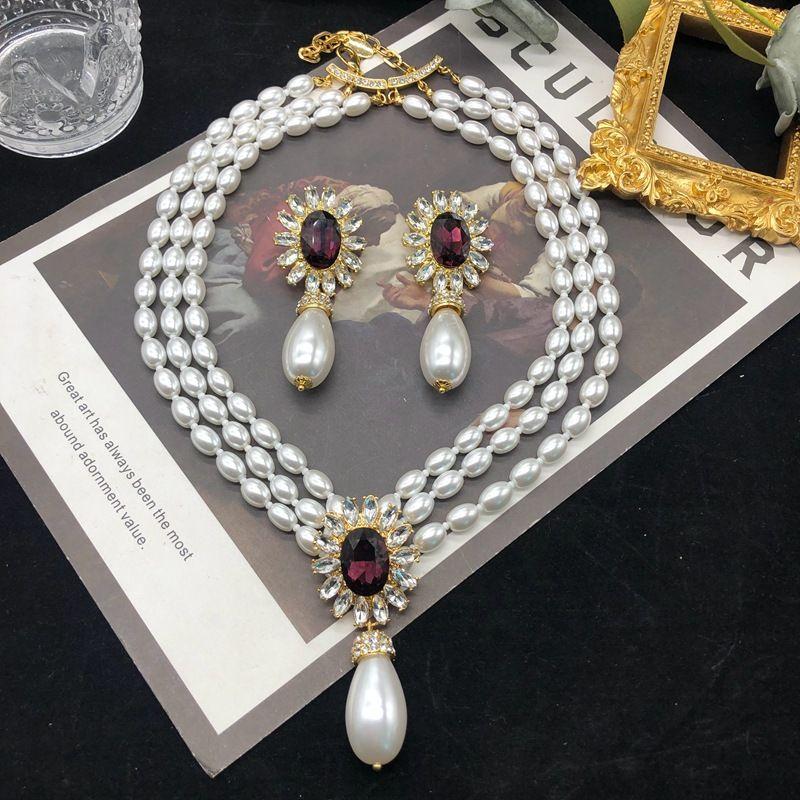 

Новые модные женские украшения с кристаллами