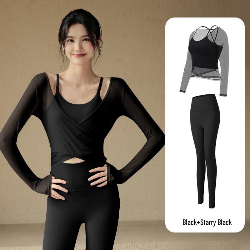 Women's Mesh Two-Piece Yoga Top with Chest Pads - Slimming, Versatile for Pilates and Fitness.