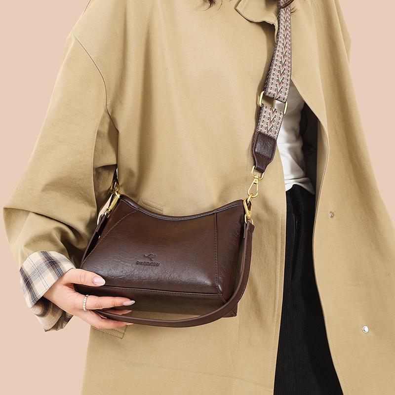 French-style Elegant Style Crossbody Bag with Shoulder Strap, Suitable for Women's Daily Commuting, Versatile Mother Bag