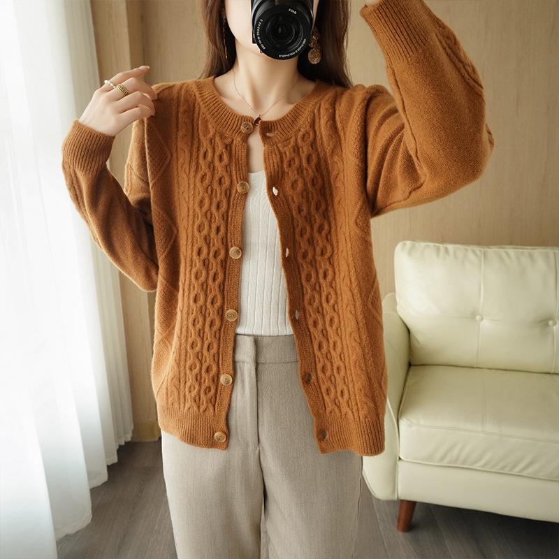 2024 Retro Style Women's Pure Wool Cardigan - Loose Fit, Thick Round Neck Cable Knit Sweater for Autumn/Winter