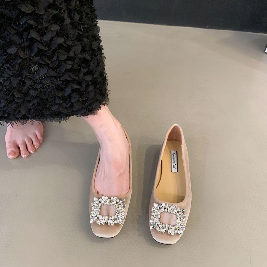 Höhenverstärkende französische quadratische Schnalle Strass Damen flachsohlige einzelne Schuhe 2025 Frühling und Herbst neu retro Temperament Promi leicht mo