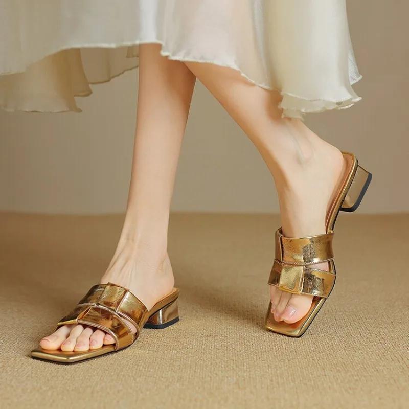 Fashion Women's New Spring/Summer European and American Square Head Leather Heavy Metal Mid Heel Large Open Toe Slippers
