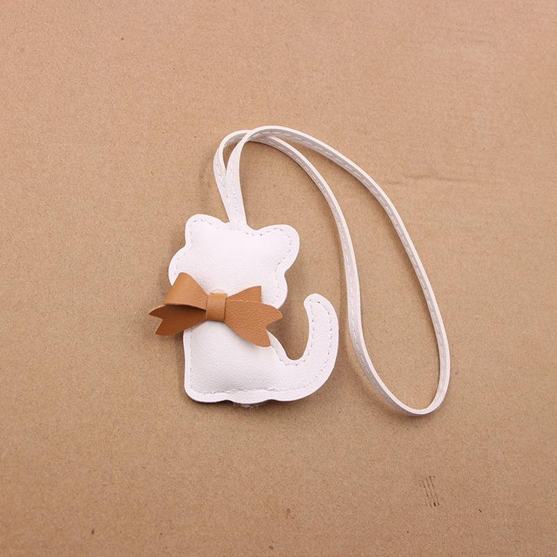 

Cat Keychains Bag Charm Adorable Bow Tie Details Perfect Gift Pu Leather Bag Pendant Accessory A6