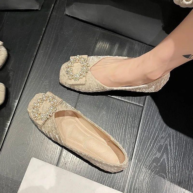 Single Shoes Women's Autumn New Temperament Light Mouth Square Head Pearl Square Buckle Gentle Flat Shoes Women
