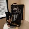 Casual retro tote bag 2 spring new versatile commuter shoulder bag large capacity underarm women's bag retro bag