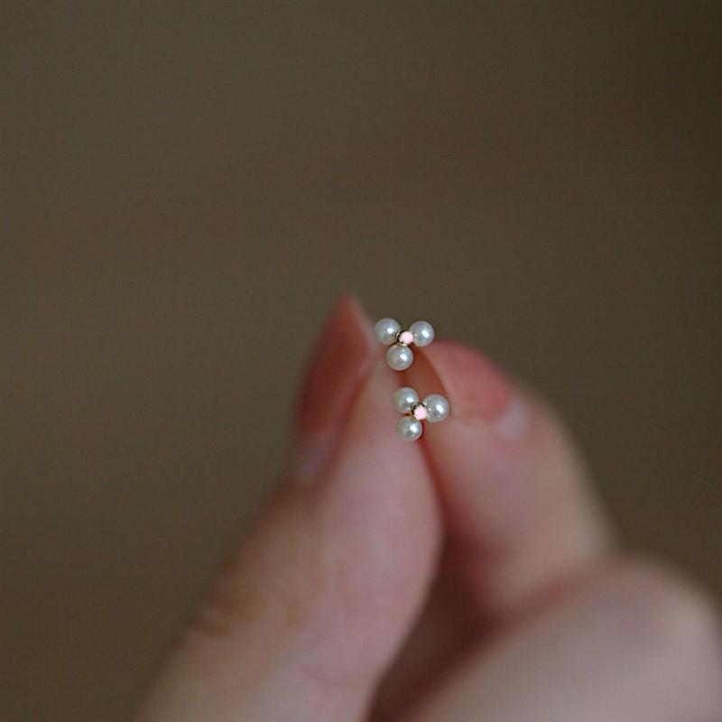 925 Silver Needle Simple Small Stud Earrings Round Cubic Zirconia Minimalist Stud Earrings Gift for Her