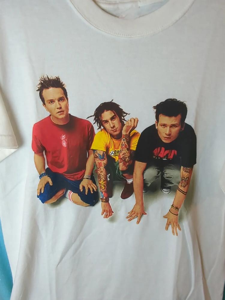 Blink 182 Mark Tom Travis Show 2000 Tour T Shirt Men s S-5XL DO290 Unisex T-Shirt M