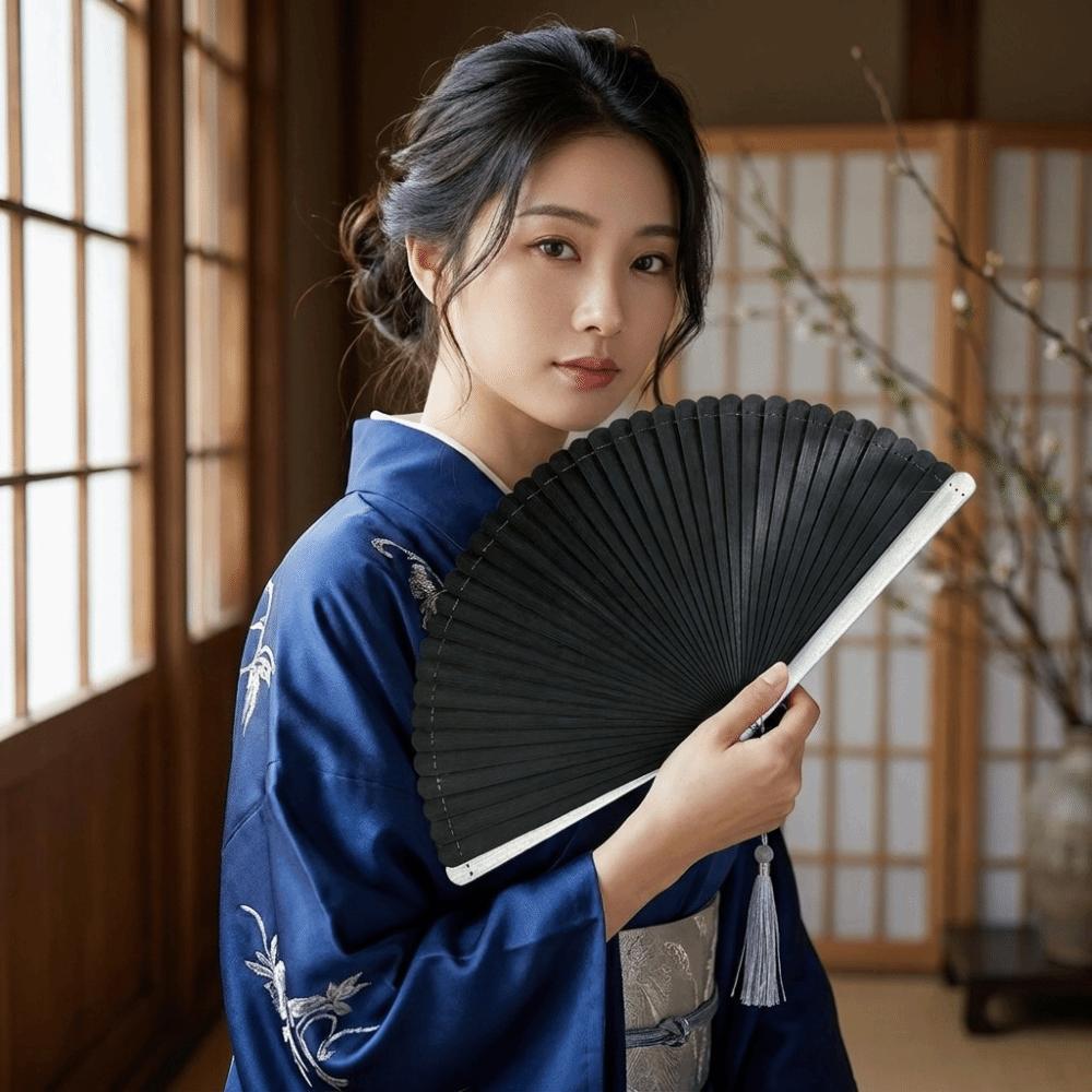 Exquisite Vintage Bamboo Folding Fan Portable Mini Chinese Style Fan Classic Decorative Handheld Fan Stage Performance