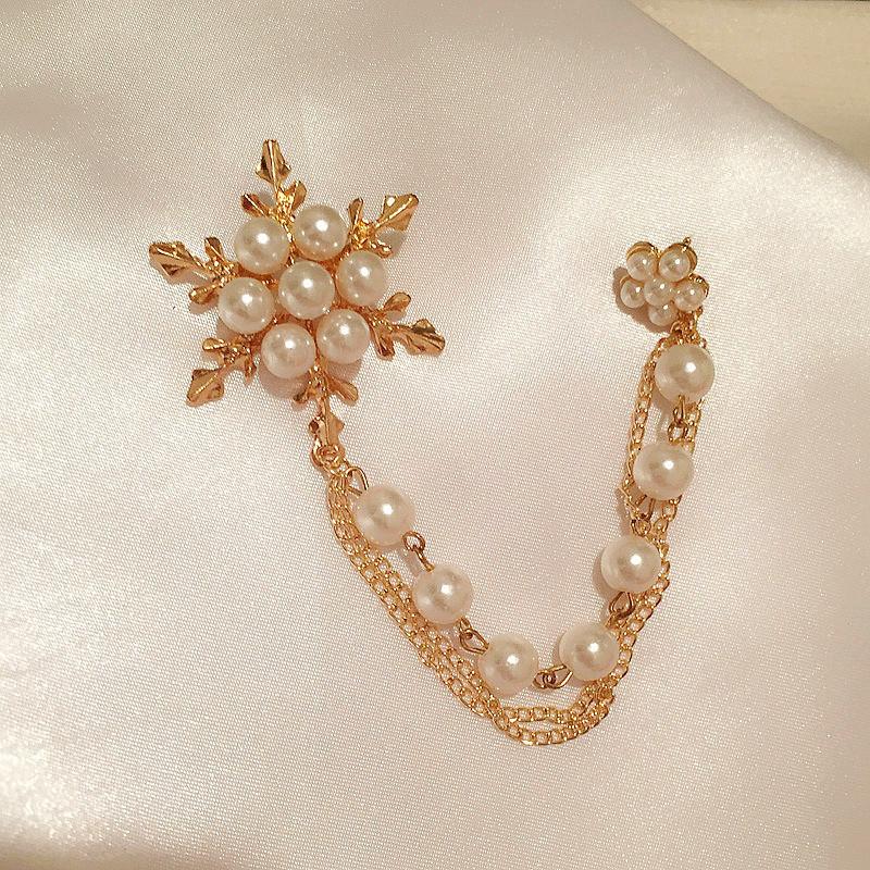 New Versatile Pearl Snowflake Tassel Brooch Fashion Accessories Corsage Female Fashion Brooches for Women Chain Pin Jewelry
