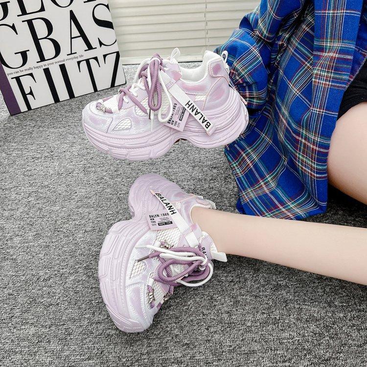 Evropské populární univerzální prodyšné dad shoes dámské 2025 jaro a léto nové malé na platformě zvyšující výšku neformální sportovní boty