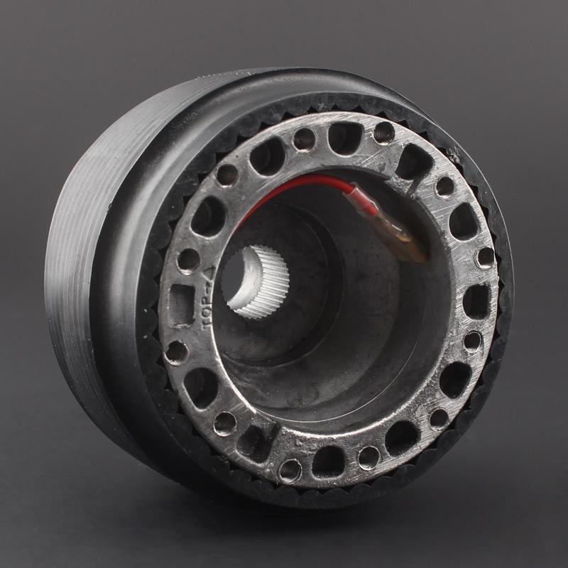 6 Hole Steering Wheel Hub Adapter Universal Durable 1 Piece Automobiles Boss Kit For Renault All Vehicles MOMO Isotta Nardi OMP