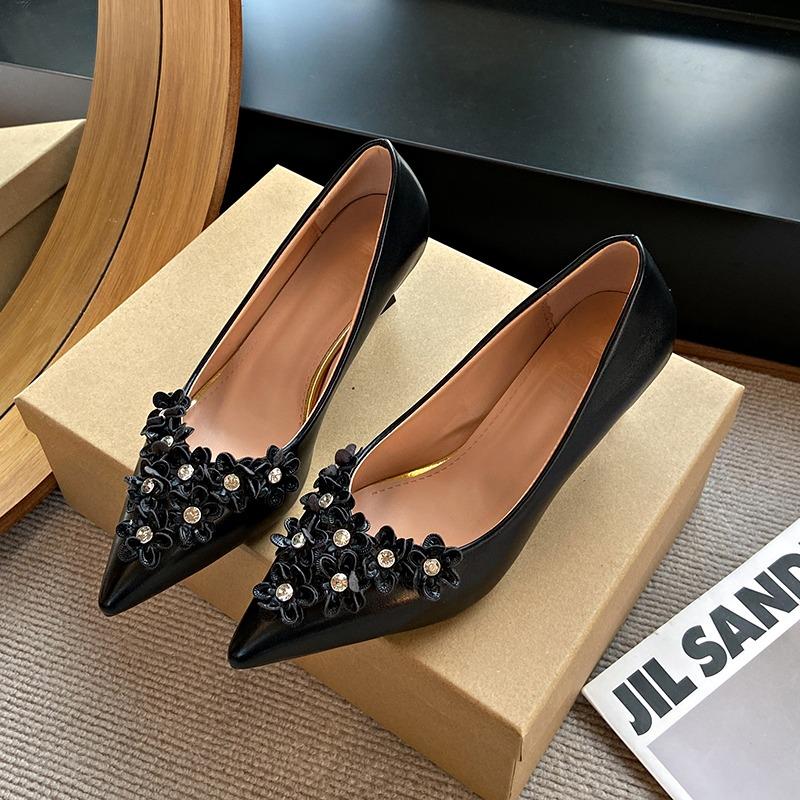 Ladies Shoes Black Flat Women Footwear Pointed Toe Fashion 2024 New Arrival A Walking Comfortable And Low Price Casual Sale 39