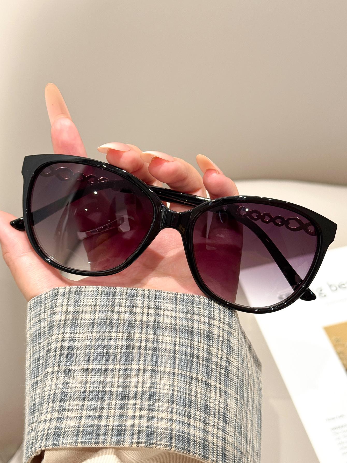 

1Pc Luxury Large-Frame Gold Chain Sunglasses, Make the Face Look Smaller, Elegant Socialite Style, Versatile for Work and Vacati