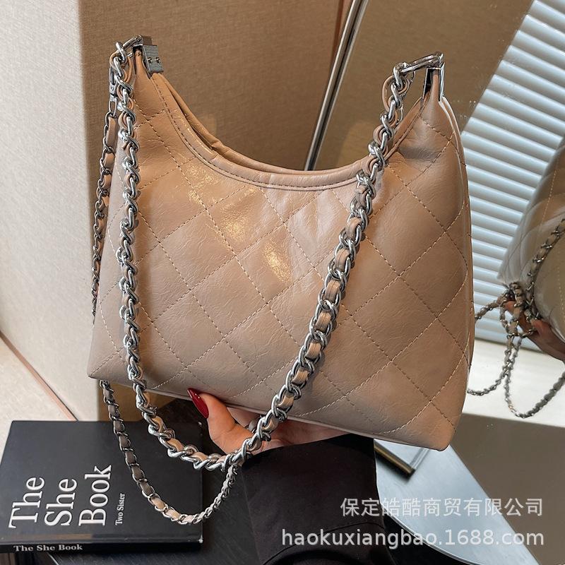 Rhombus Chain Bag Women's Large-capacity 2025 New Messenger Bag Women's Shoulder Underarm Bag Premium Commuter Bag