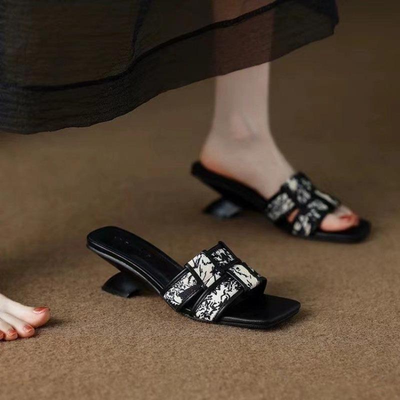 Woman Slippers Heeled Open Toe Slides Retro Shoes for Women Top Designs On Offer Easy Wears Unique Low Price Summer Sandals Sale