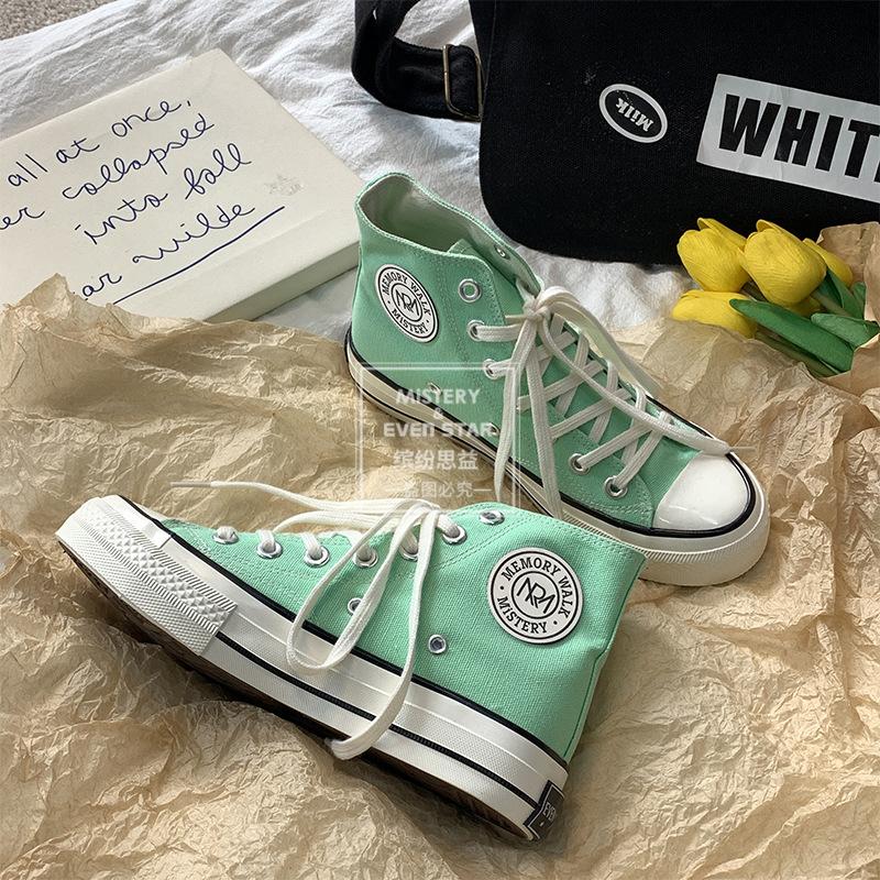 Round Label Canvas Shoes Student Men and Women Couple Shoes 211