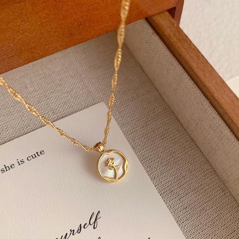High Sense Korean Style Rose Flower Pendant Necklace Light Luxury Clavicle Chain For Women Jewelry Wedding Banquet Party Gift