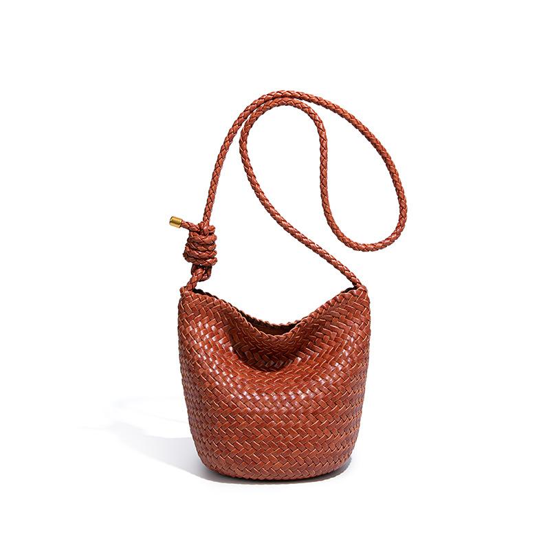 

New Retro Handmade Woven Bag for Women s Fashion Trend, Single Shoulder Diagonal Cross Bag, Niche Design, High-end Sense Bucket Bag