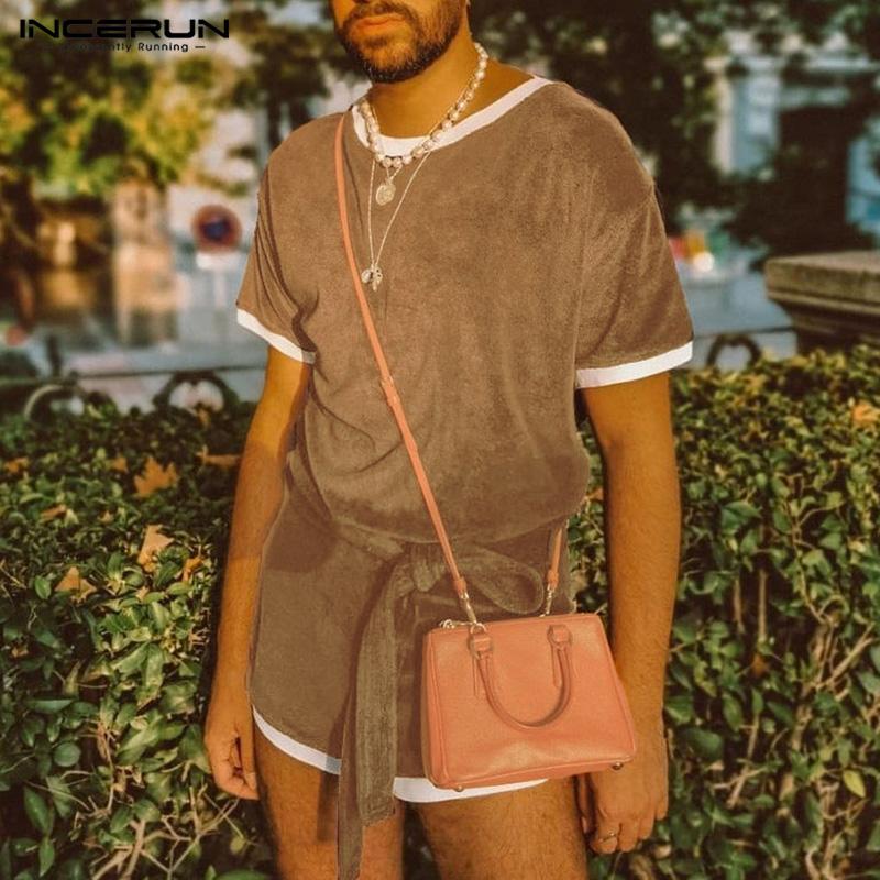 

INCERUN Лето Мужской Спорт 2шт Комплекты с коротким рукавом Топы и шорты Плюс Размер