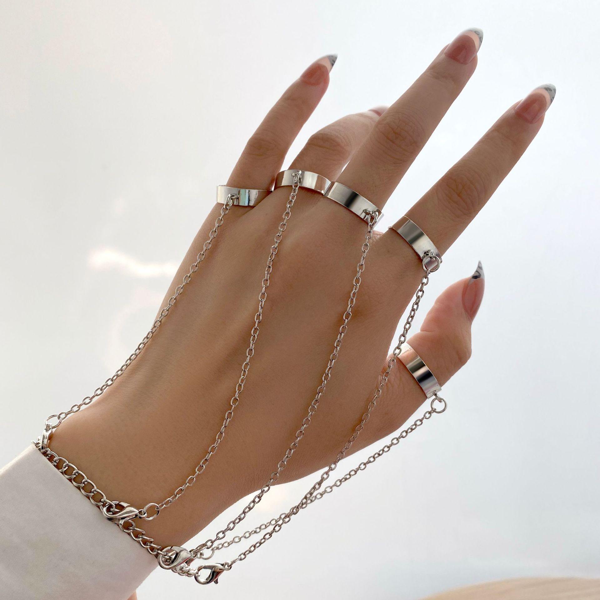 

Punk Style Finger Ring Bracelet – Creative, Detachable, Trendy Accessories Alloy