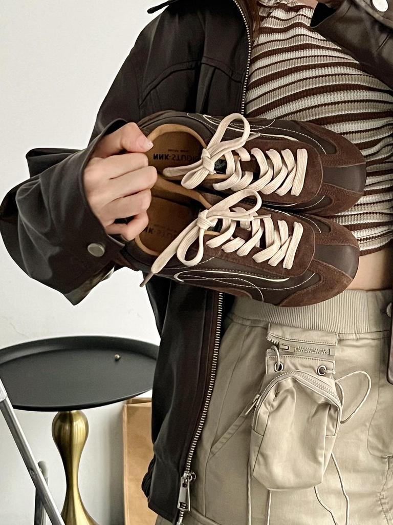 Women's Retro Brown Soft Sole Shoes - Lightweight German-Style Sneakers with Thin Sole