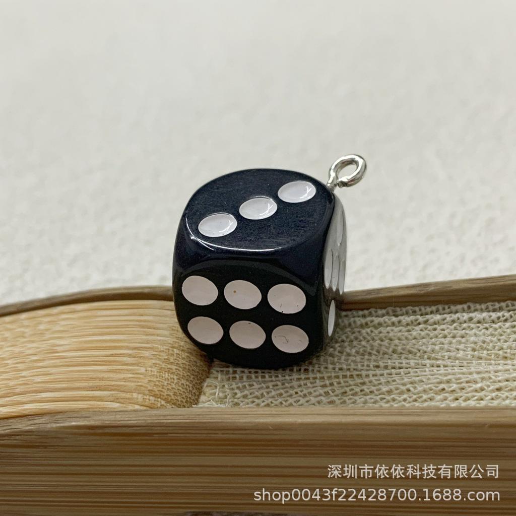 14mm Farbe Transparent Dreidimensional Sieb Würfel Farbe Ohrringe Schlüsselanhänger Anhänger DIY Schmuck Zubehör für den grenzüberschreitenden Handel