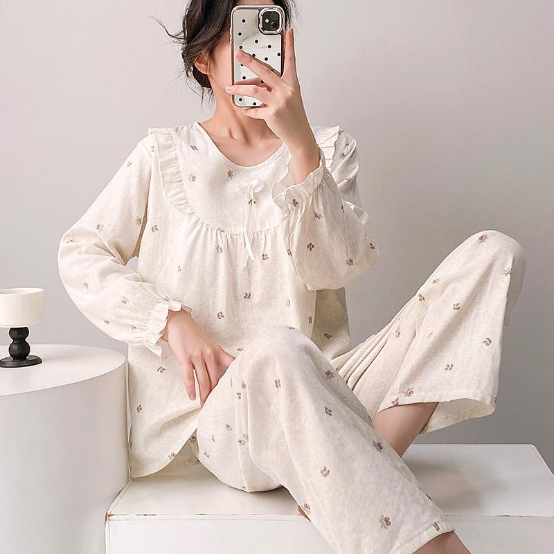 Floral cotton yarn pajamas women's spring and autumn long-sleeved trousers loungewear set cute built-in chest pad comfortable pajamas