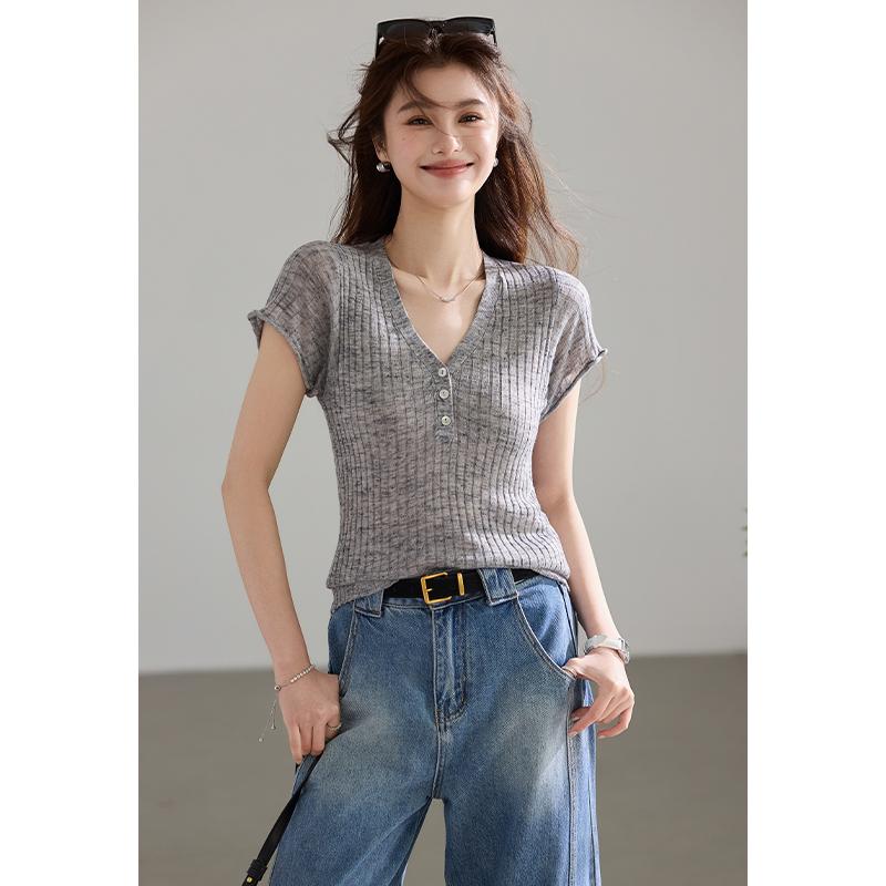 __ Natural Ensemble __ Series V-neck Short-sleeved Linen Knitted Shirt