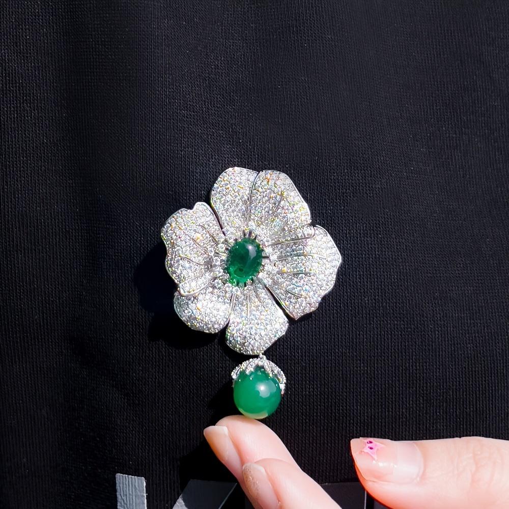 Elegante Spilla Lussuosa a Forma di Grande Fiore con Zirconia Verde Lucida e Bianca per Donna Gioiello da Sposa Matrimonio Banchetto Festa