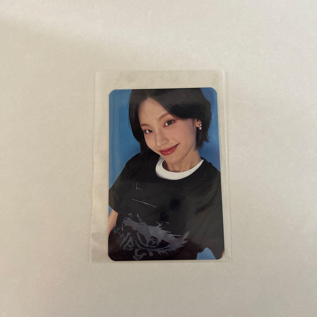 

[USED] itzy GWBG Pop-Up T-Shirt Bonus Trading Card