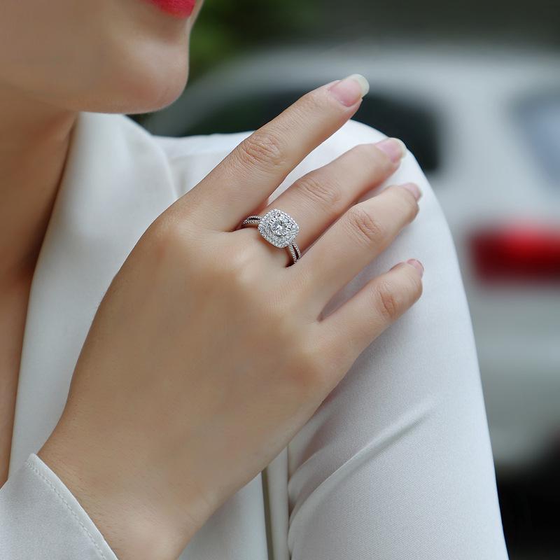 Luxury Square Micro-inlaid Silver Diamond Wedding Ring