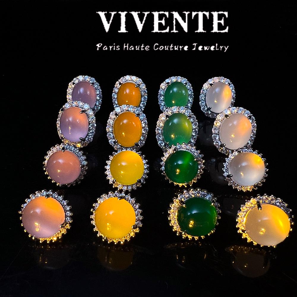 Exquisite S925 Gold-Plated Chalcedony Moonstone Stud Earrings