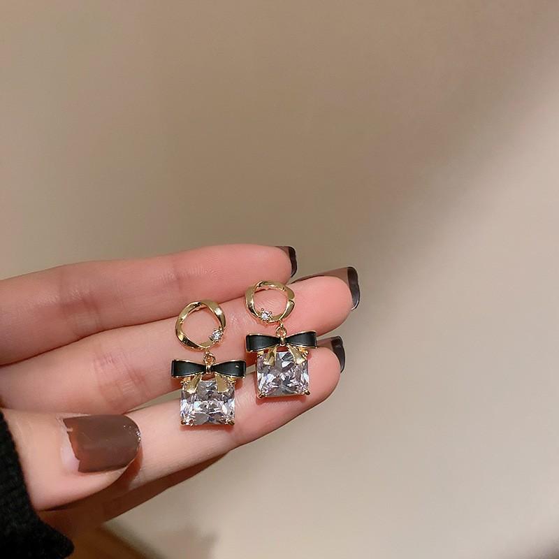 C-shaped Black Bowknot Zircon Earrings for Women Personalized Temperament Zircon  High-end Sense Female Earrings