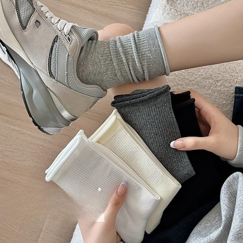 Mid-calf Socks for Women In Autumn and Winter, Rolled-up Socks for Women, Versatile and Loose-fitting Postpartum Socks