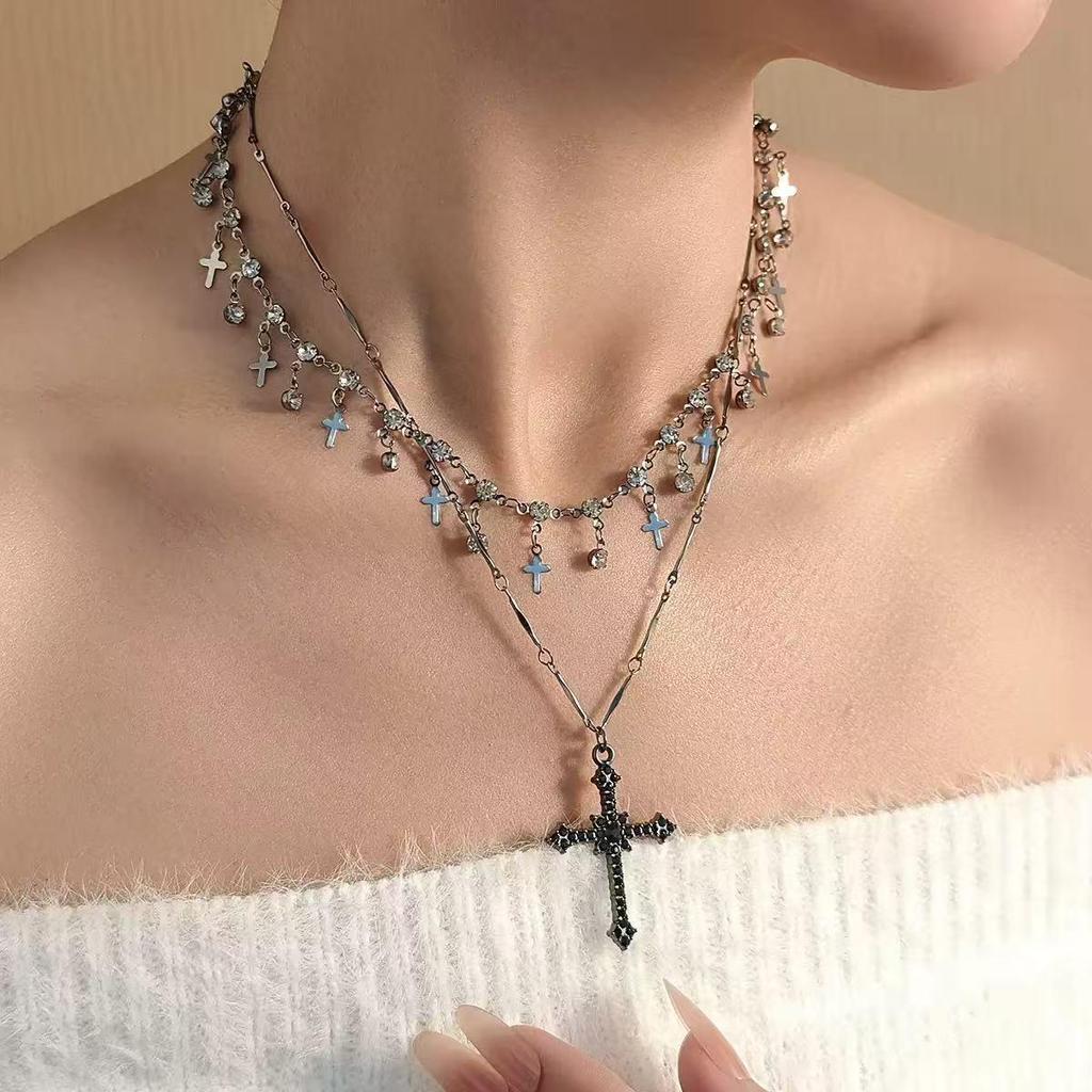 Women's Double Layered Cross Tassel Pendant Clavicle Chain - Stylish Personalized Design