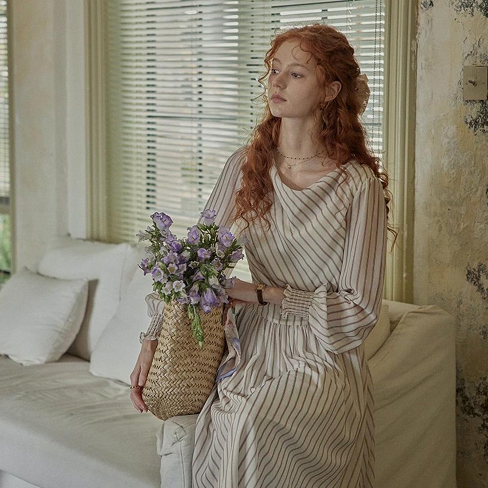 Peulaudeumali Pm_Stripe Ribbon Puff Sleeve Dress