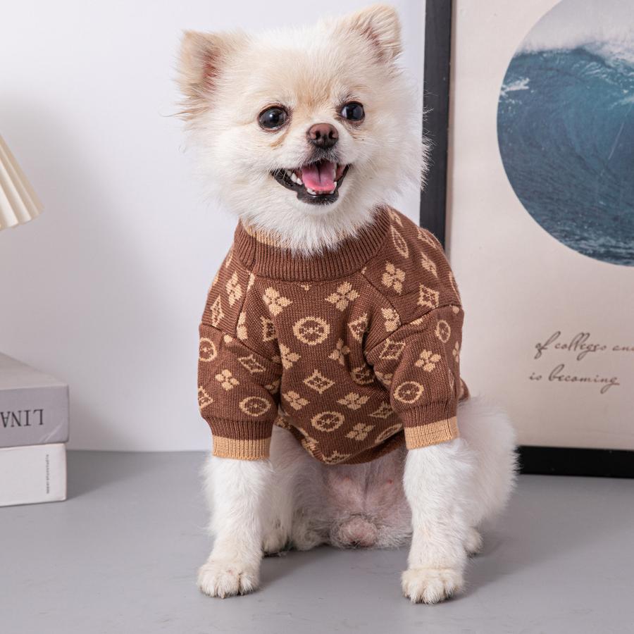 New Luxurious Pet Sweater Winter Fashion Trendy Brand Dog Clothes for Schnauzers and Small Dogs