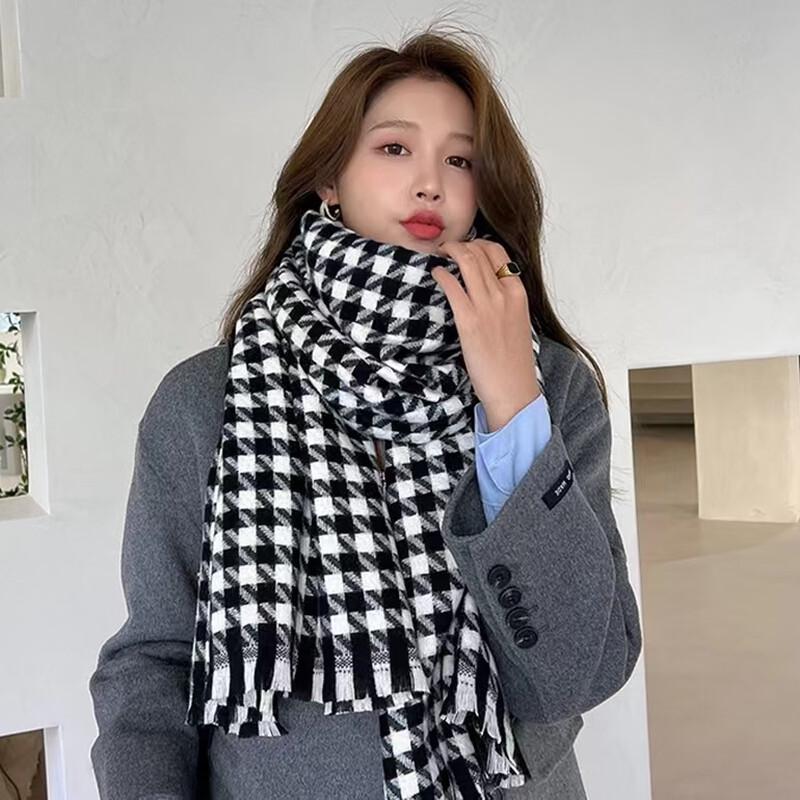 Unisex Knitted Plaid Houndstooth Tassel Scarf