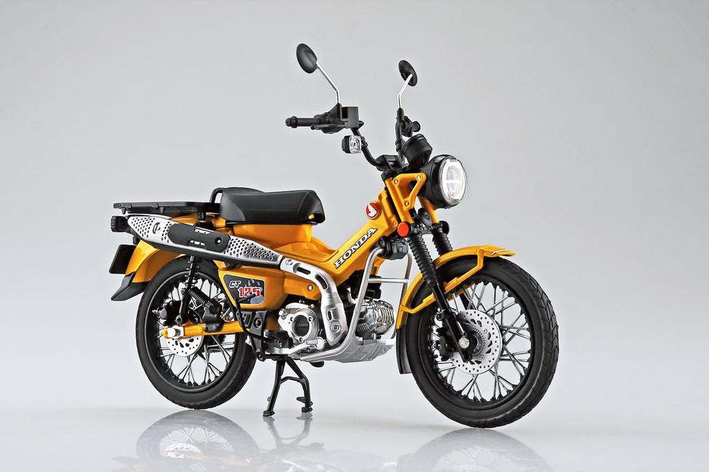 Aoshima Bunka Kyozai Honda CT125 Hunter Cub Turmeric Co., Ltd. (AOSHIMA) Pre-painted Die-cast Motorcycle, Yellow.