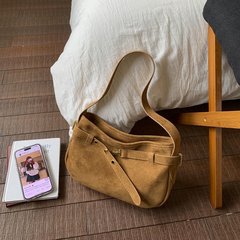 Simple Retro Niche Bag Autumn and Winter New Fashion Commuter Bag Shoulder Armpit Bag Small Bag