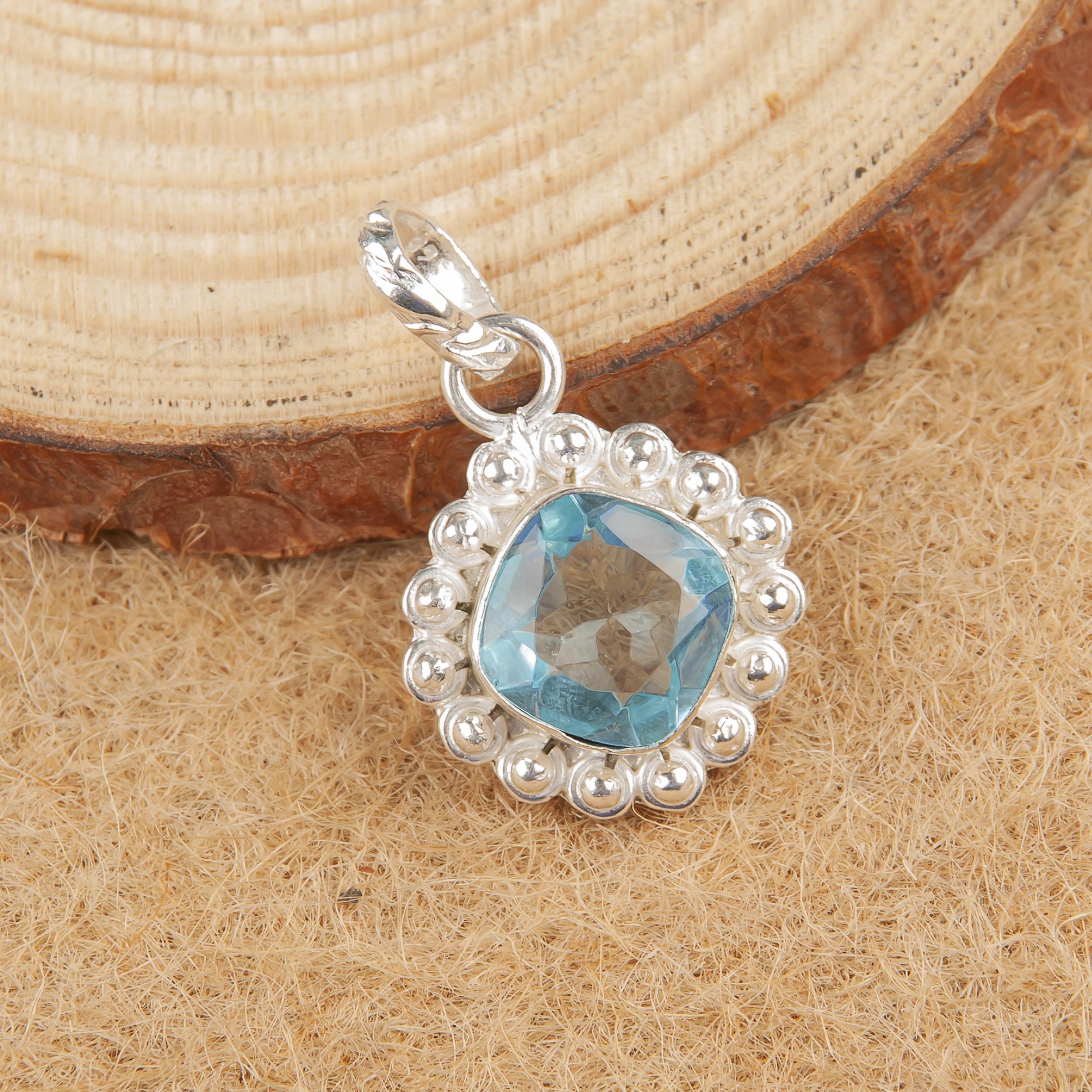 

Подвеска с драгоценным камнем Голубой Топаз, Великолепное украшение ручной работы, Ювелирное изделие из серебра 925 пробы, Богемская подвеска для свадебного подарка 1.37 Inches синий