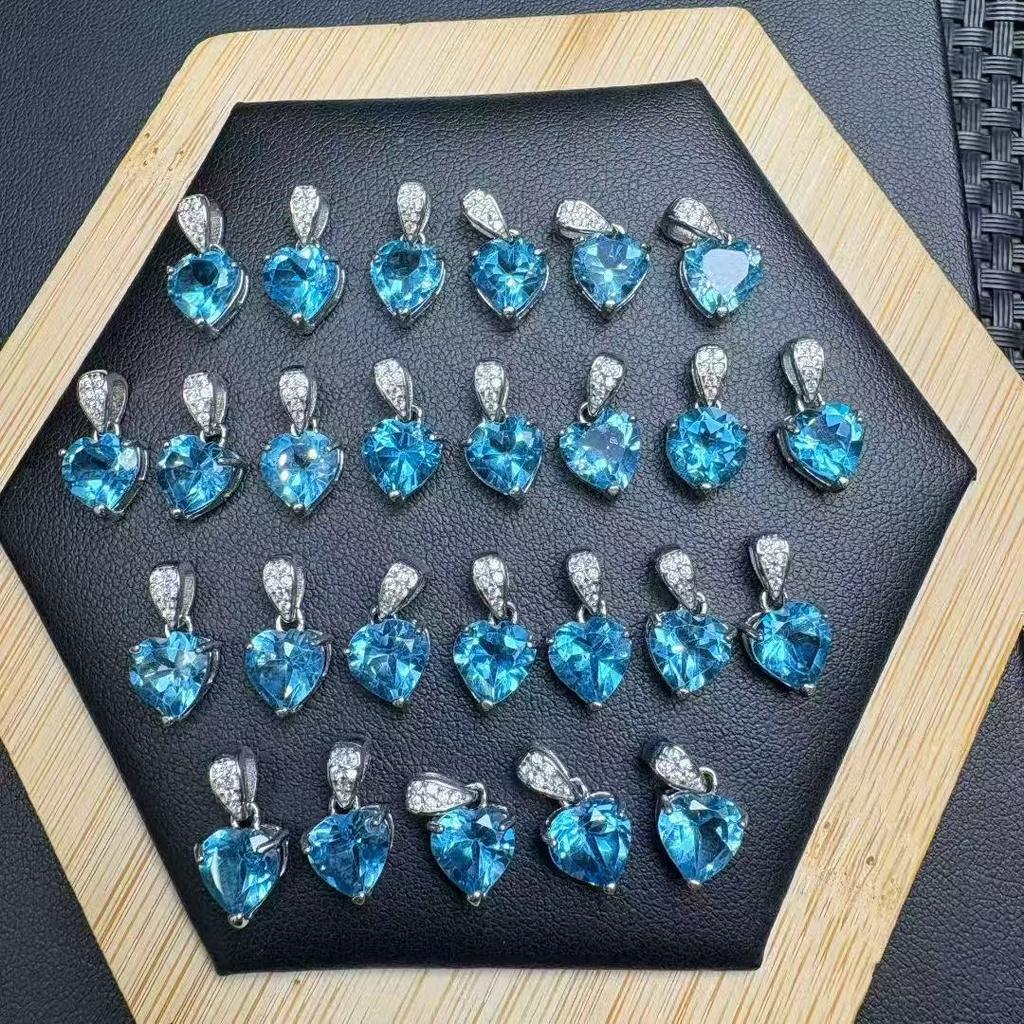 Chakra Spiritual Crystal Healing Stone Natural Blue Topaz Heart 925 Sterling Silver Pendant for Attracting love and Friendship