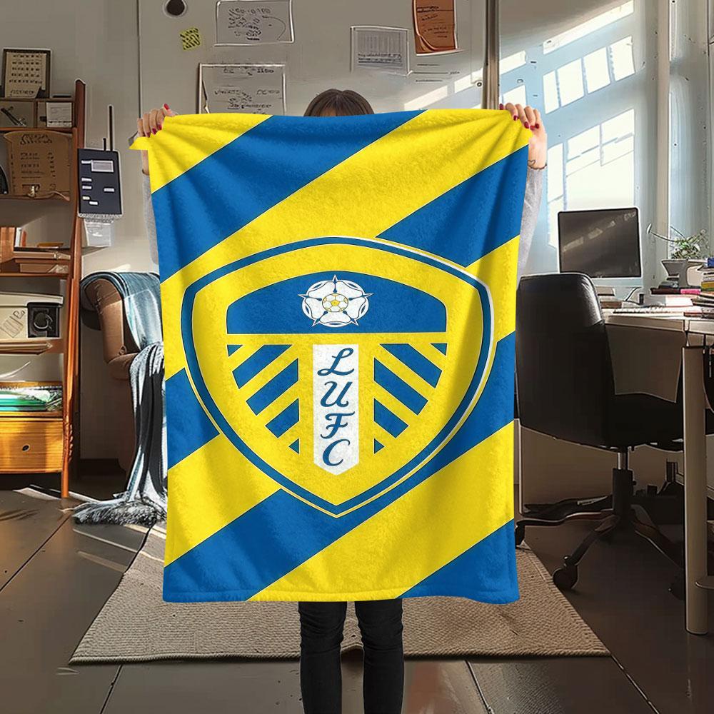 LUFC Poster Blanket, High Quality Comfortable for All Seasons, Home Decor, Warmth and Comfort