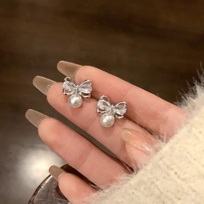 Flash Diamond Bow Pearl Earrings Women's Light Luxury Niche Design High-end Stud Earrings 925 Silver Needle Ears