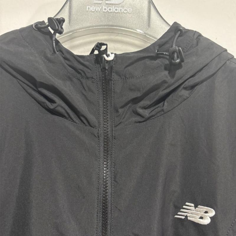New Balance W Semi Crop Woven Jacket nbnaf2W322 Black